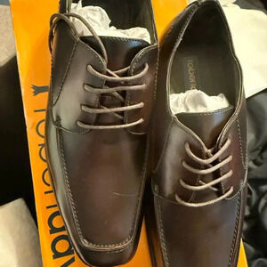 Robert David brown leather lace up dress shoes size 10M nwt